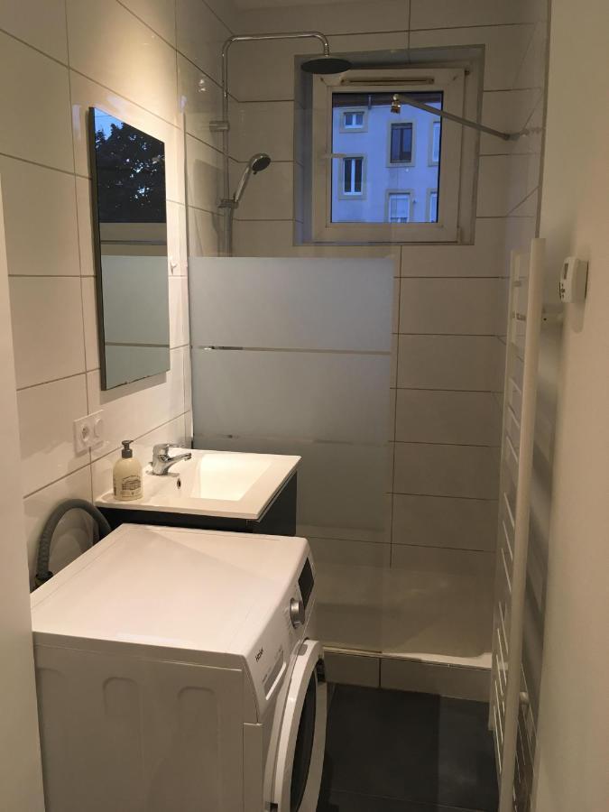 Le Vauban - Appartement 2 Chambres, Salon, Cuisine Equipee, Parking Et Wifi Gratuit Mulhouse Bagian luar foto