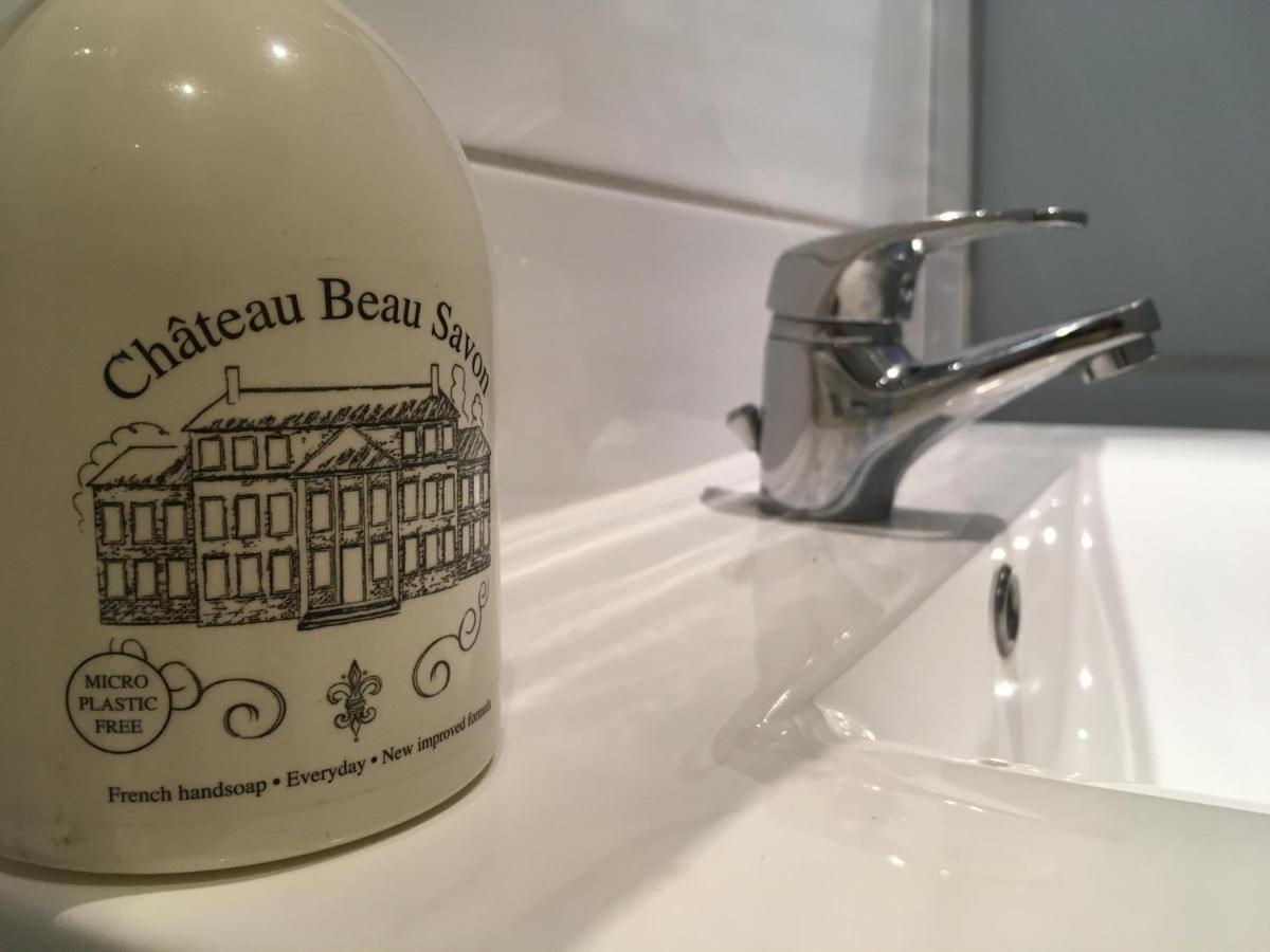 Le Vauban - Appartement 2 Chambres, Salon, Cuisine Equipee, Parking Et Wifi Gratuit Mulhouse Bagian luar foto