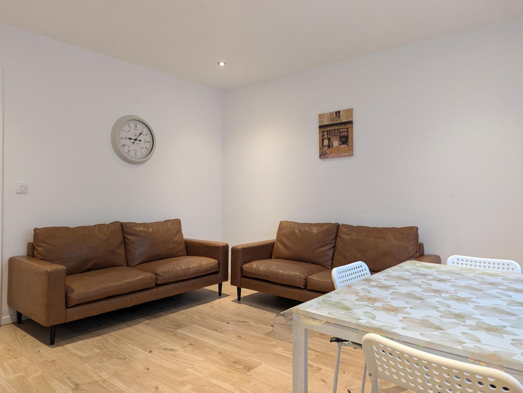 Le Vauban - Appartement 2 Chambres, Salon, Cuisine Equipee, Parking Et Wifi Gratuit Mulhouse Bagian luar foto